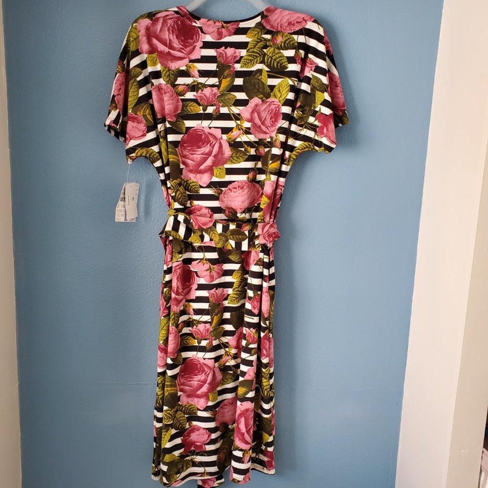 Lula Roe, Size L, Roses and stripes - Picture 8 of 8